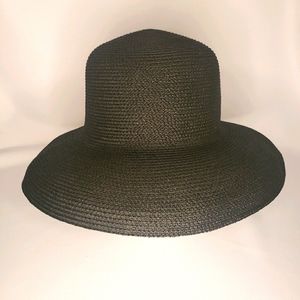 Black sun hat